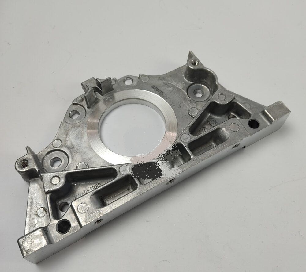 قاب آلومینیومی جلوی میل لنگ (سینی جلو موتور) ۴۰۵-پارس-سمند - ISACO - ایساکو