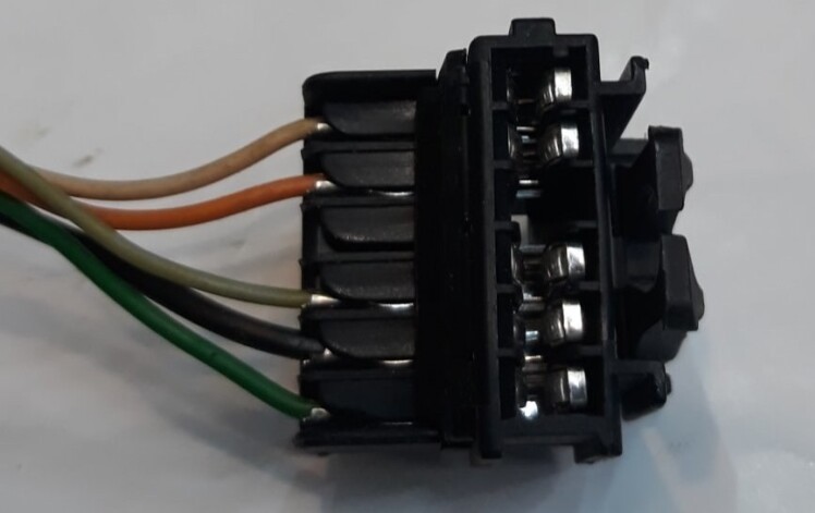 سوکت خطر عقب ال ۹۰ سوکت سما الکتریک